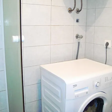 Mali Rat 2811a Apartament Dugi Rat